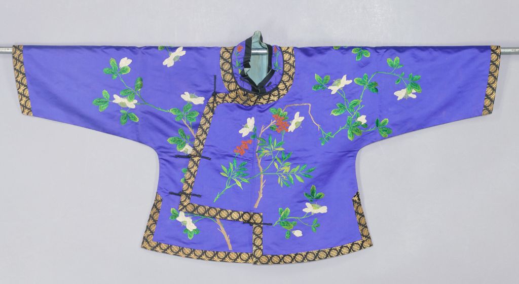 图片[1]-Blue satin beaded embroidered gardenia Tianzhu jacket-China Archive